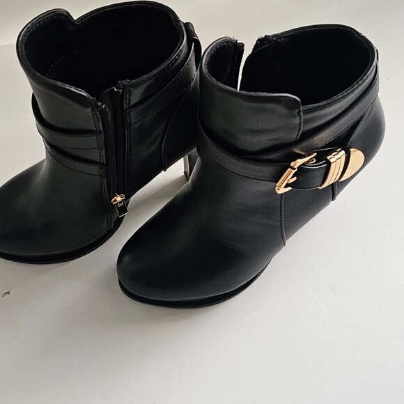 Women's Side Zipper Heeled ankle Boots Black Size US 5.5 NWOB - Picture 2 of 4